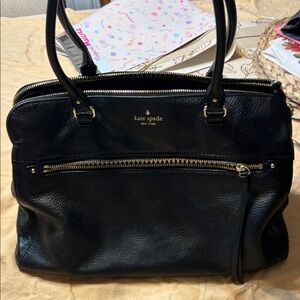Kate Spade New York Cobble Hill Kiernan Tote. Great Condition!
